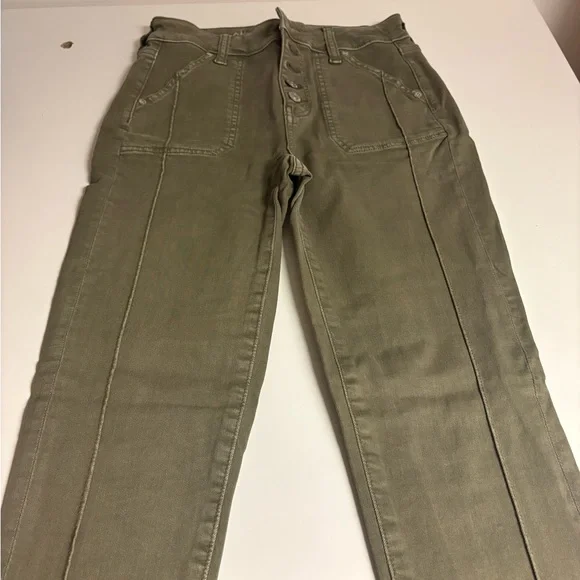 American Eagle Outfitters Olive Green jeans - Picture 1 of 7
